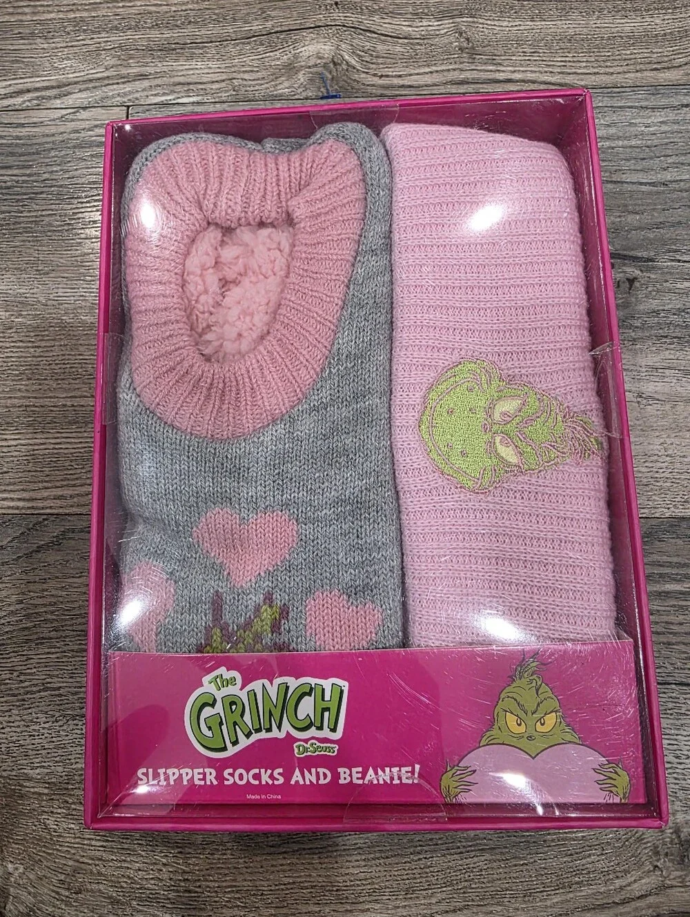 The Grinch Pink & Gray Slipper Socks and Beanie Set